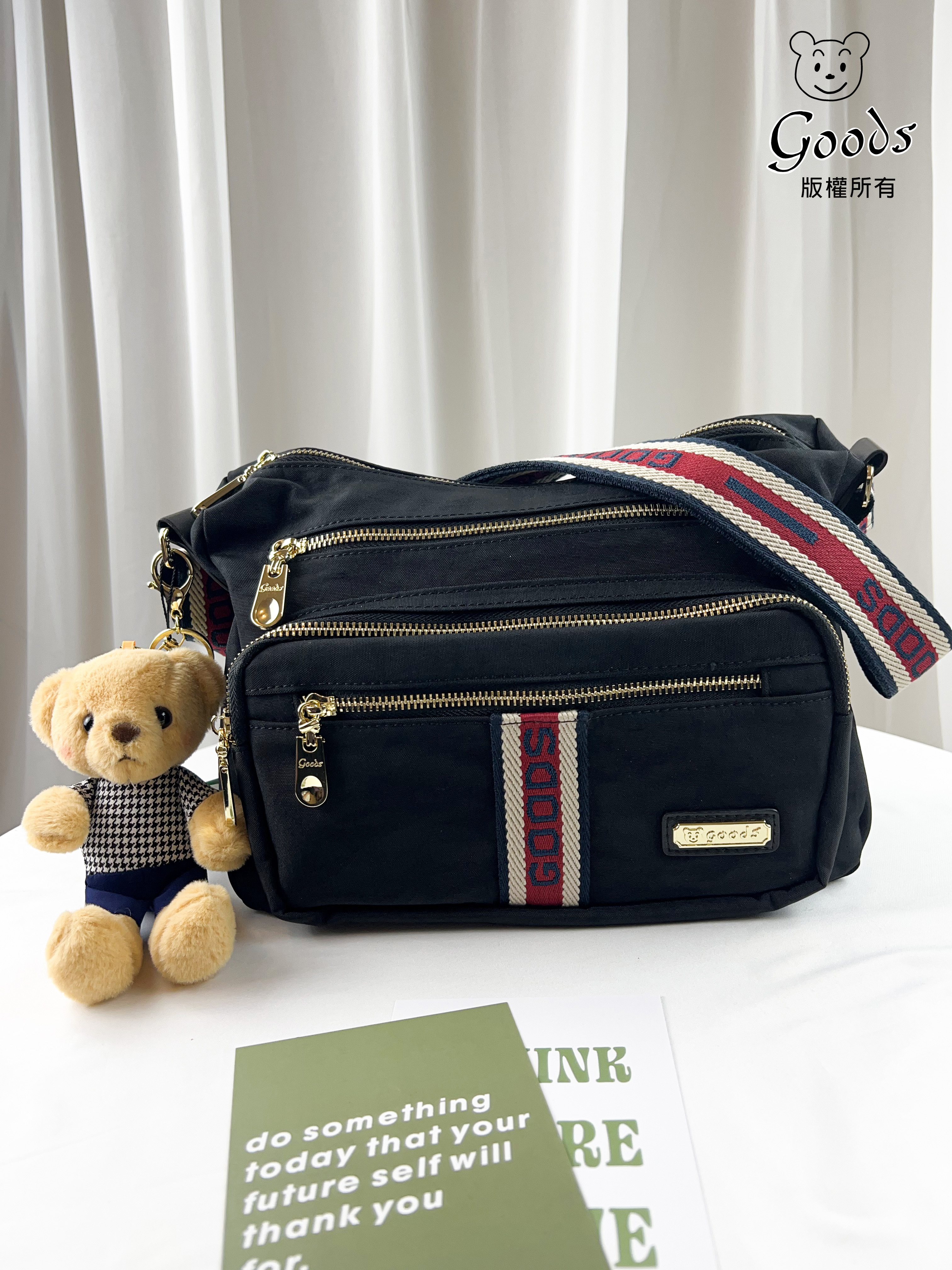 GOODS 織帶黑 防潑水側背包 附吊飾   #6155