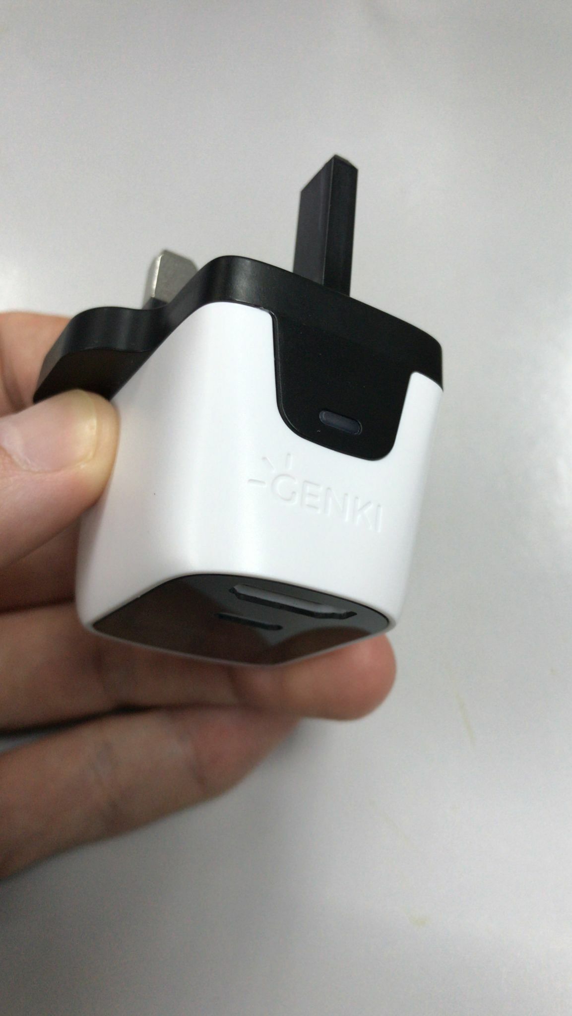 免費送貨】Genki New Mini Dock HDMI / Type C SWITCH 2合1裝置