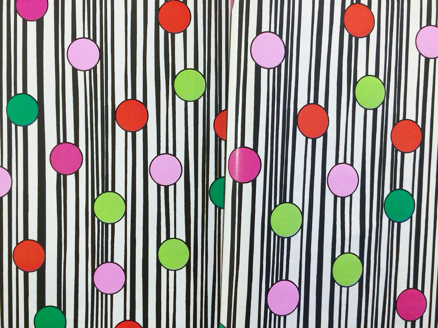 前衛直線大點點/瑞士Stewo包裝紙