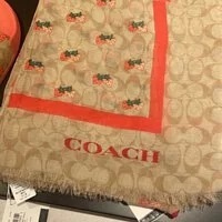 [S] COACH HORSE AND CARRIAGE STRAWBERRY PRINT OVERSIZED SQUARE SCARF, KHAKI/PINK, 195031558559 (SCO74)