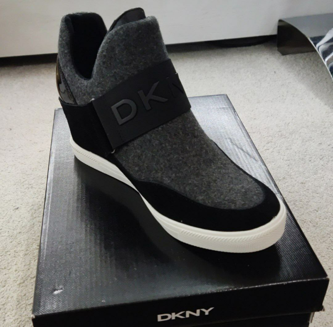 [S] DKNY COSMOS WEDGE SNEAKER,GRAY/BLACK, K3164999-GRY/BLK (SD185)