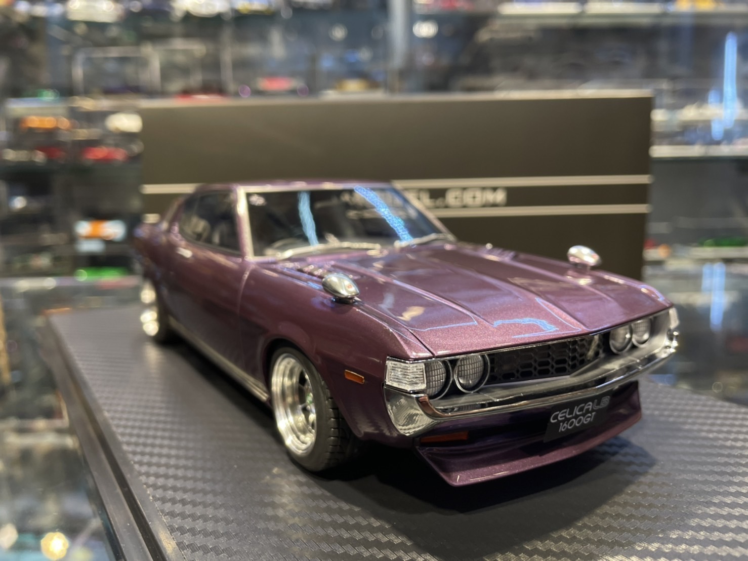 Ignition IG2601 Toyota Celica 1600GT LB TA27 金屬紫1/18 Ignition IG2601 Toyota Celica 1600GT LB TA27 金屬紫1/18
