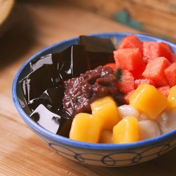 真紅骨仙草燉包