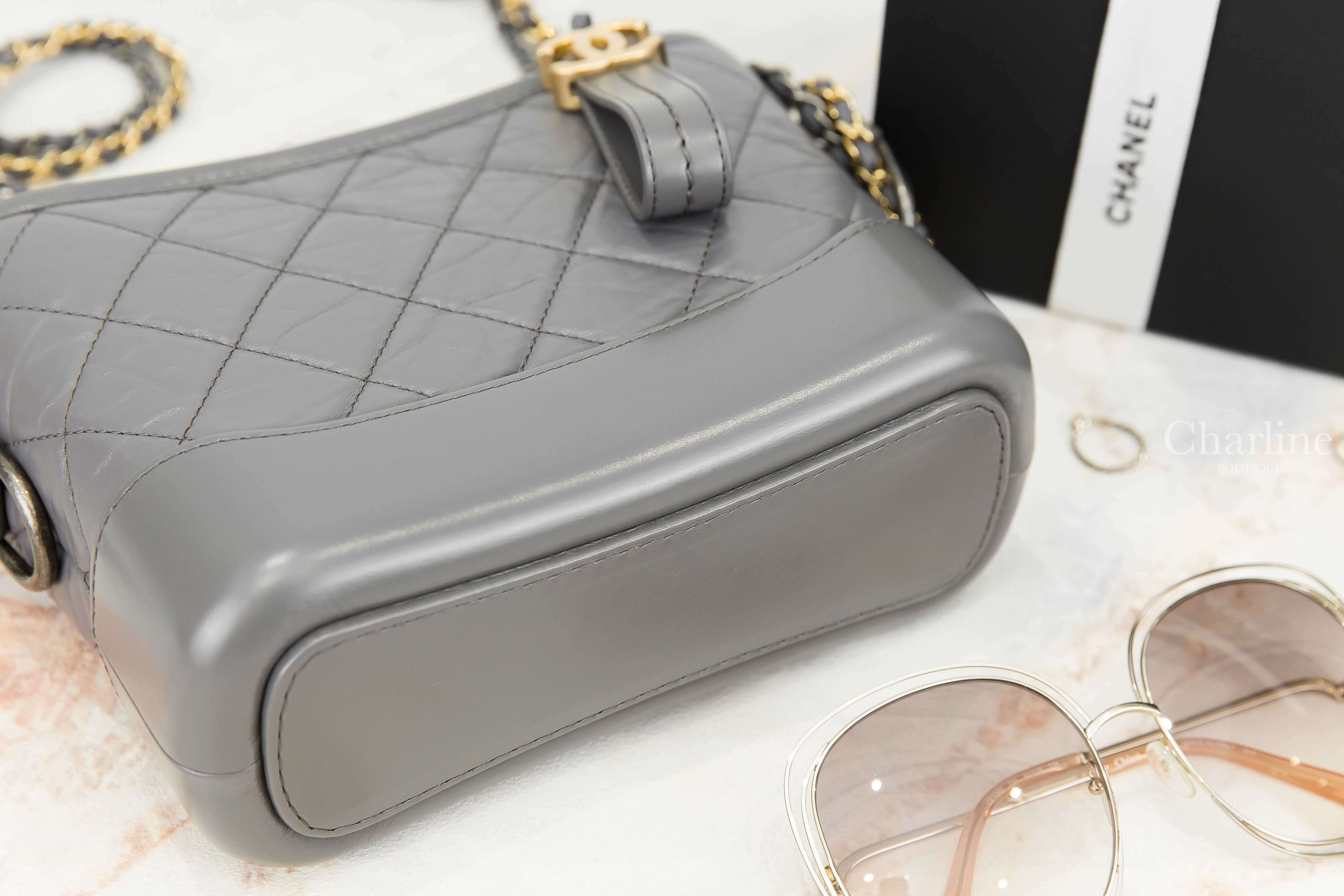 Chanel Chanel's Gabrielle Small Hobo Bag 深灰色金銀鍊拼接小型鍊帶手袋-Charline Boutique 精品代購