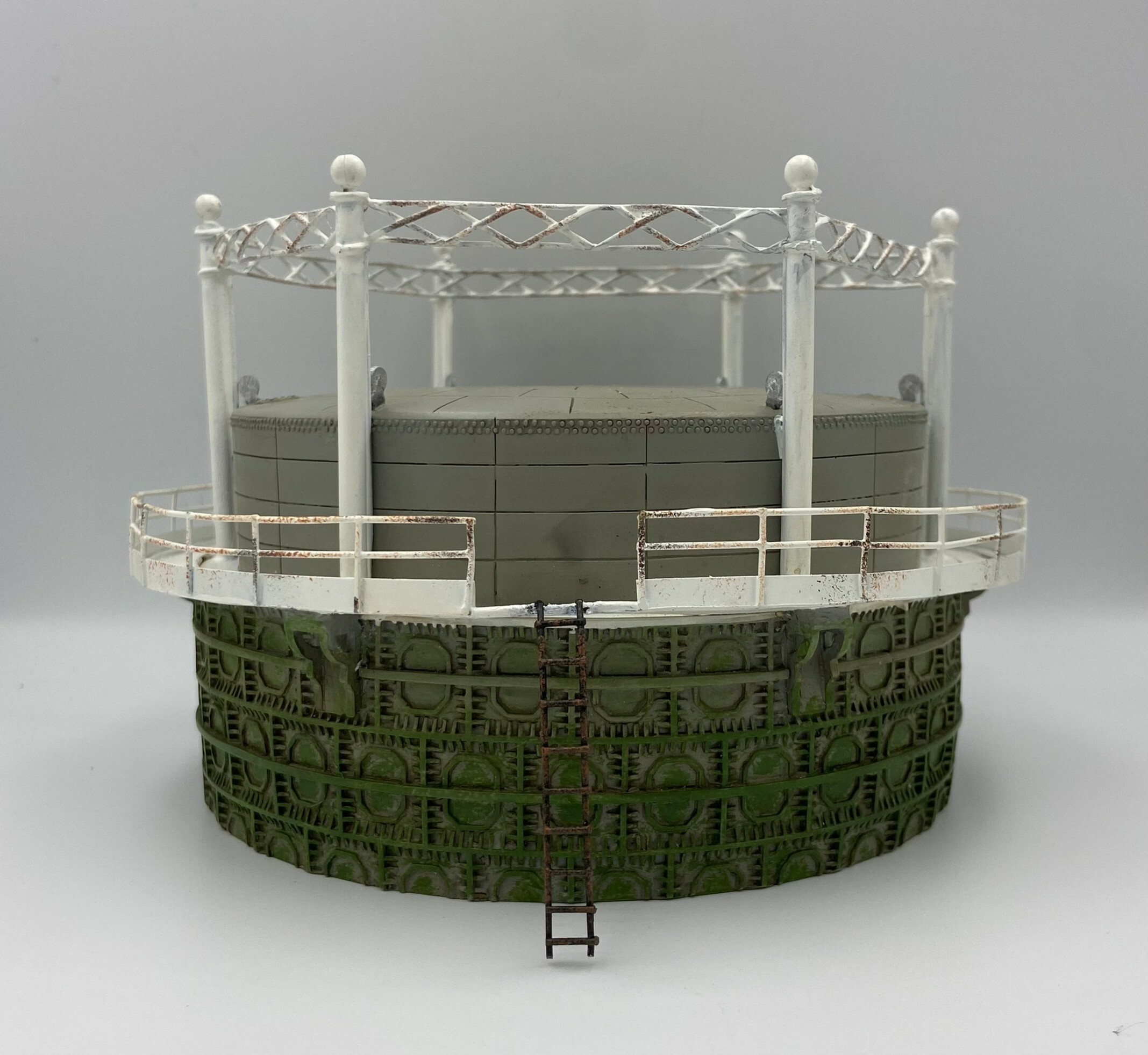 Hornby R8737 HO scale, Gasholder Gas works