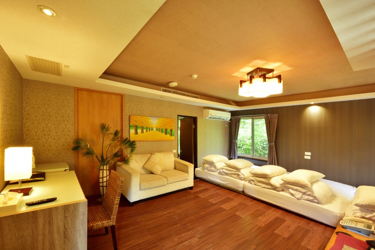 【苗栗】慈夢柔渡假會館 六人房環境