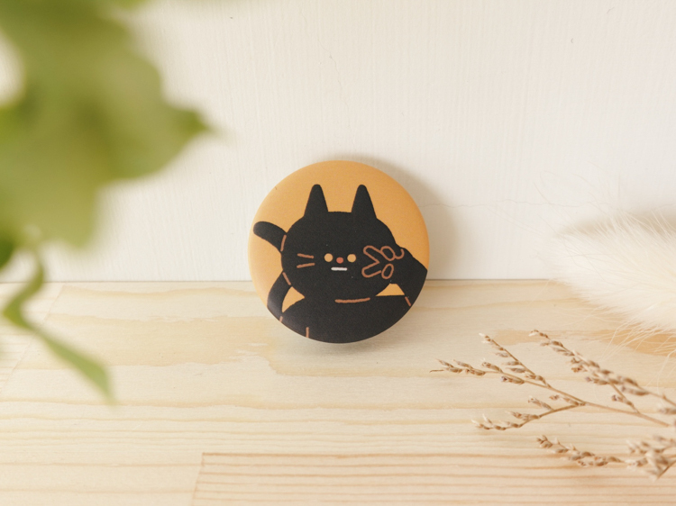 小黃間｜絕版｜Furry Zoo 胸章｜黑貓