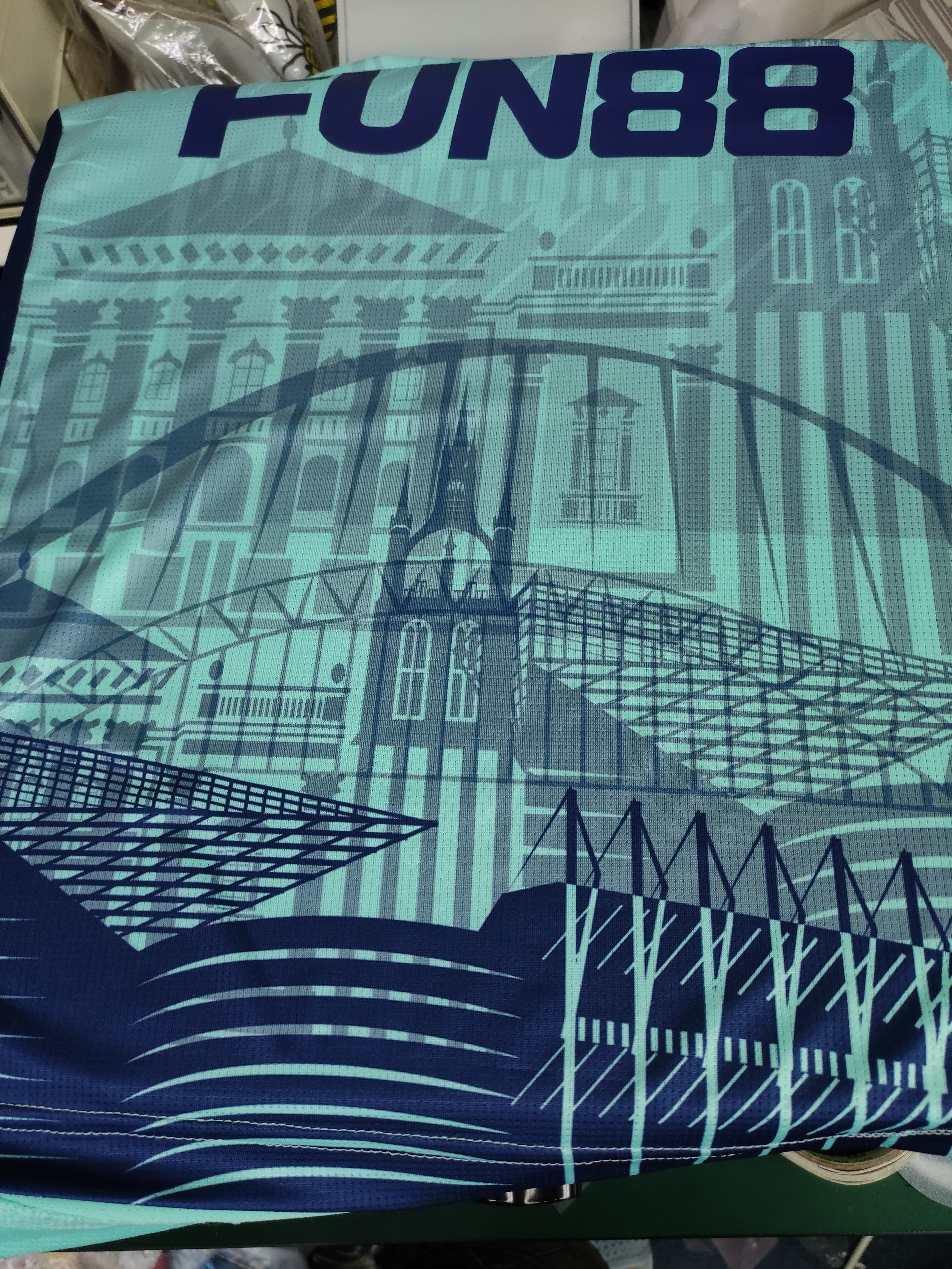 22-23紐卡素特別版球衣