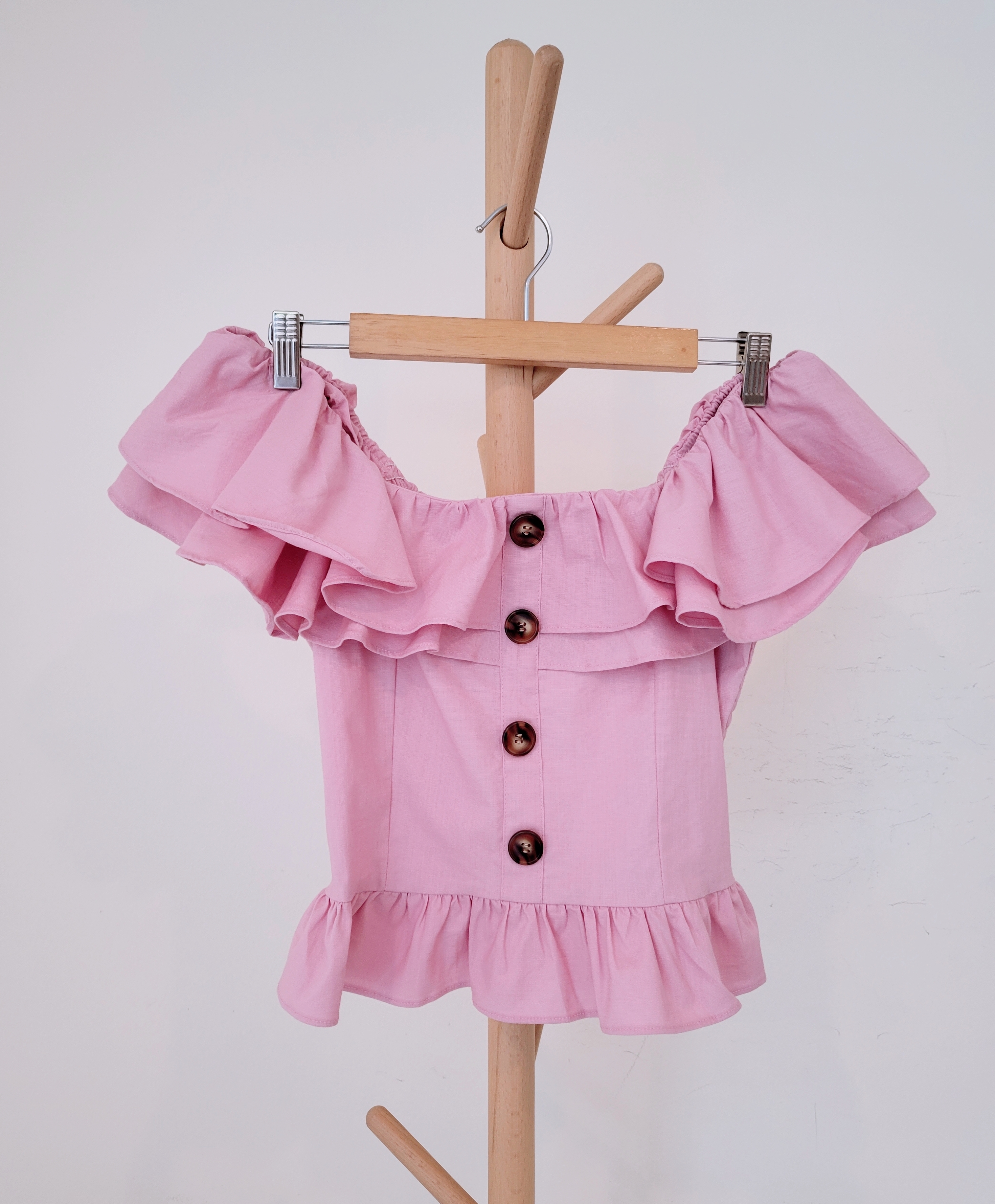 OFF SHOULDER BUTTON CROP BLOUSE