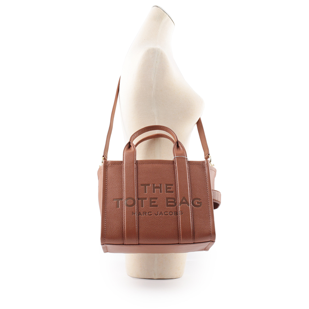 【MARC JACOBS】THE LEATHER TOTE 粒面皮革小款托特包(堅果棕) H009L01SP21 212