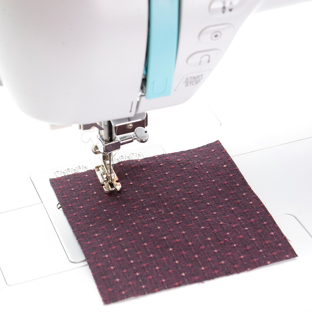 〔家用型〕可調式拉鍊壓布腳(三針位的喔)