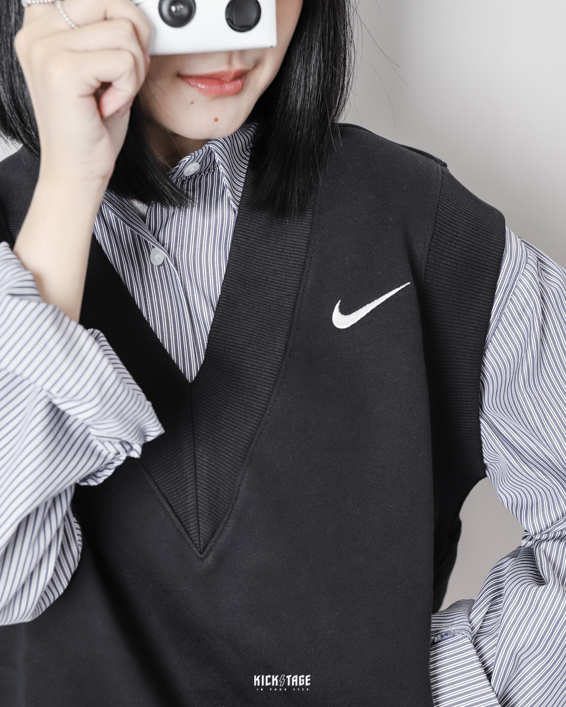 *特價商品售出不退換*女款 NIKE W NSW STYLE FLEECE S/L TOP V 黑色 奶白色 刺繡小勾 V領 內刷毛 韓版 學院風 背心【DQ6760-010】
