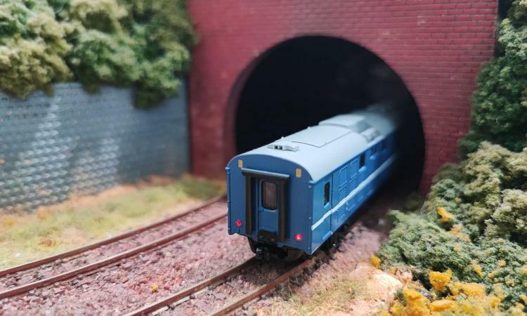 TouchRail NK3512 N scale Taiwan Railway 45PBK32850 type power luggage cart, Blue