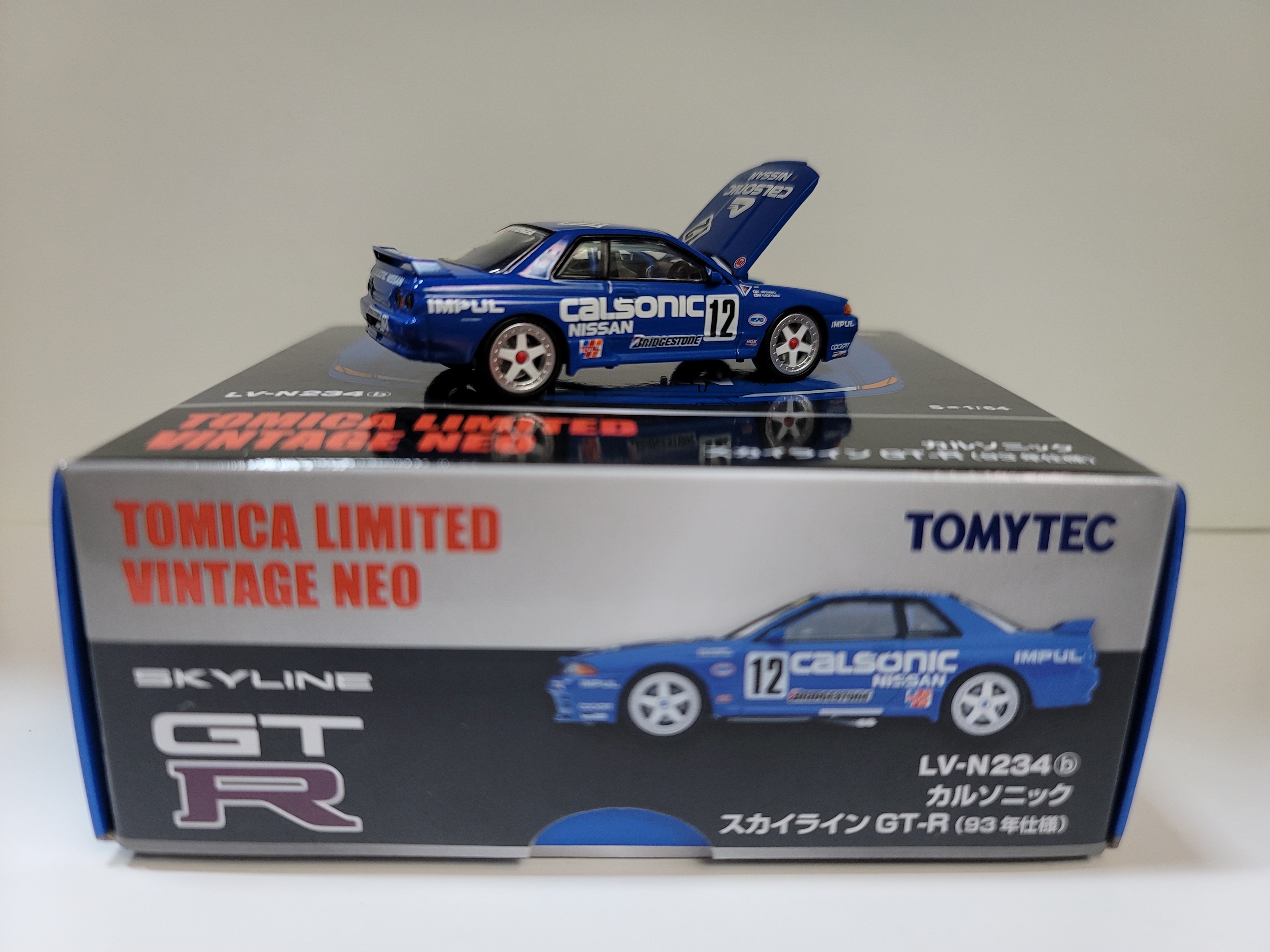 Tomytec LV-N234b Calsonic Skyline GT-R (93 spec)