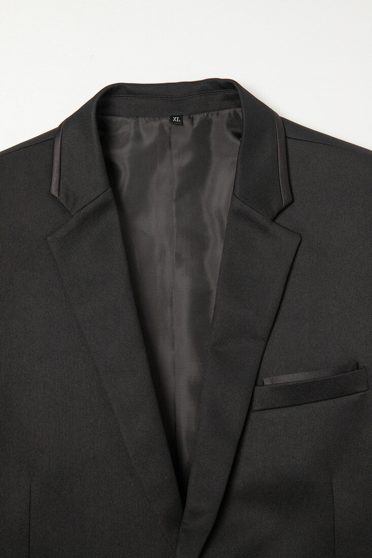 黑色暗紋西裝男正裝-領口設計