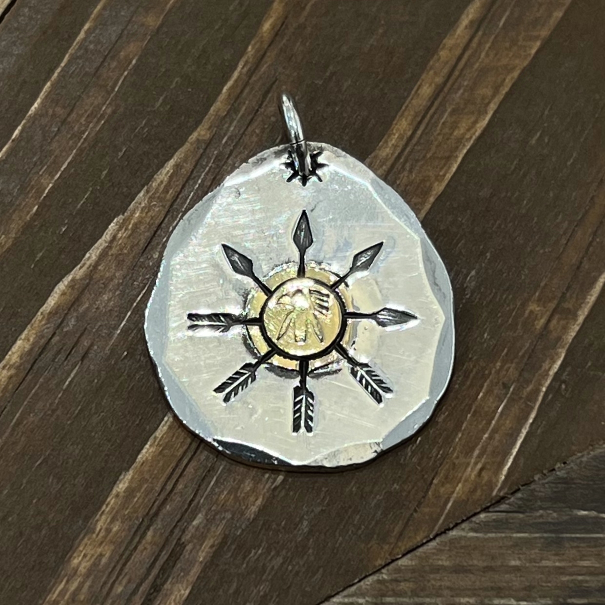18k Thunderbird Luck Arrow Metal