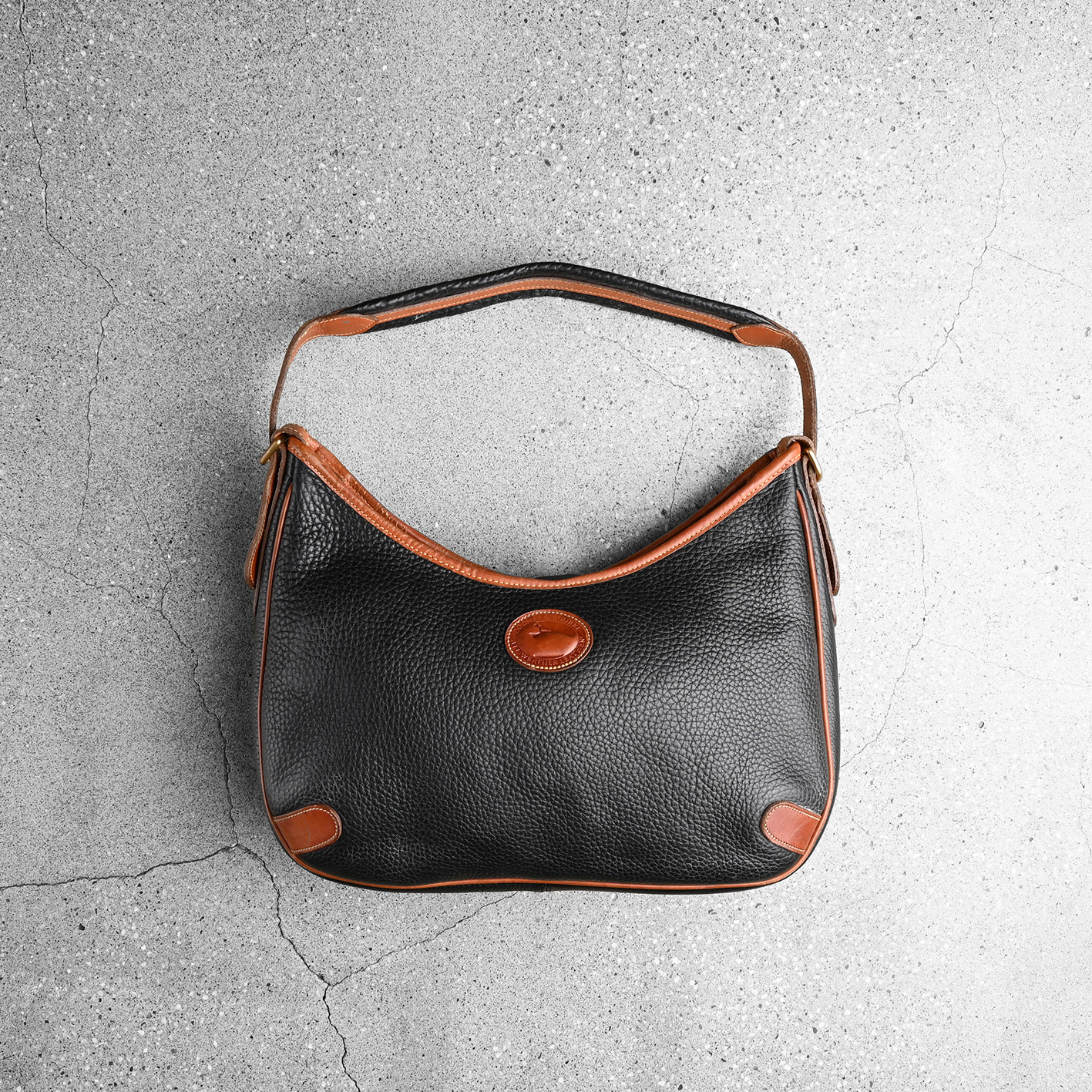 Dooney & Bourke 古董肩背包