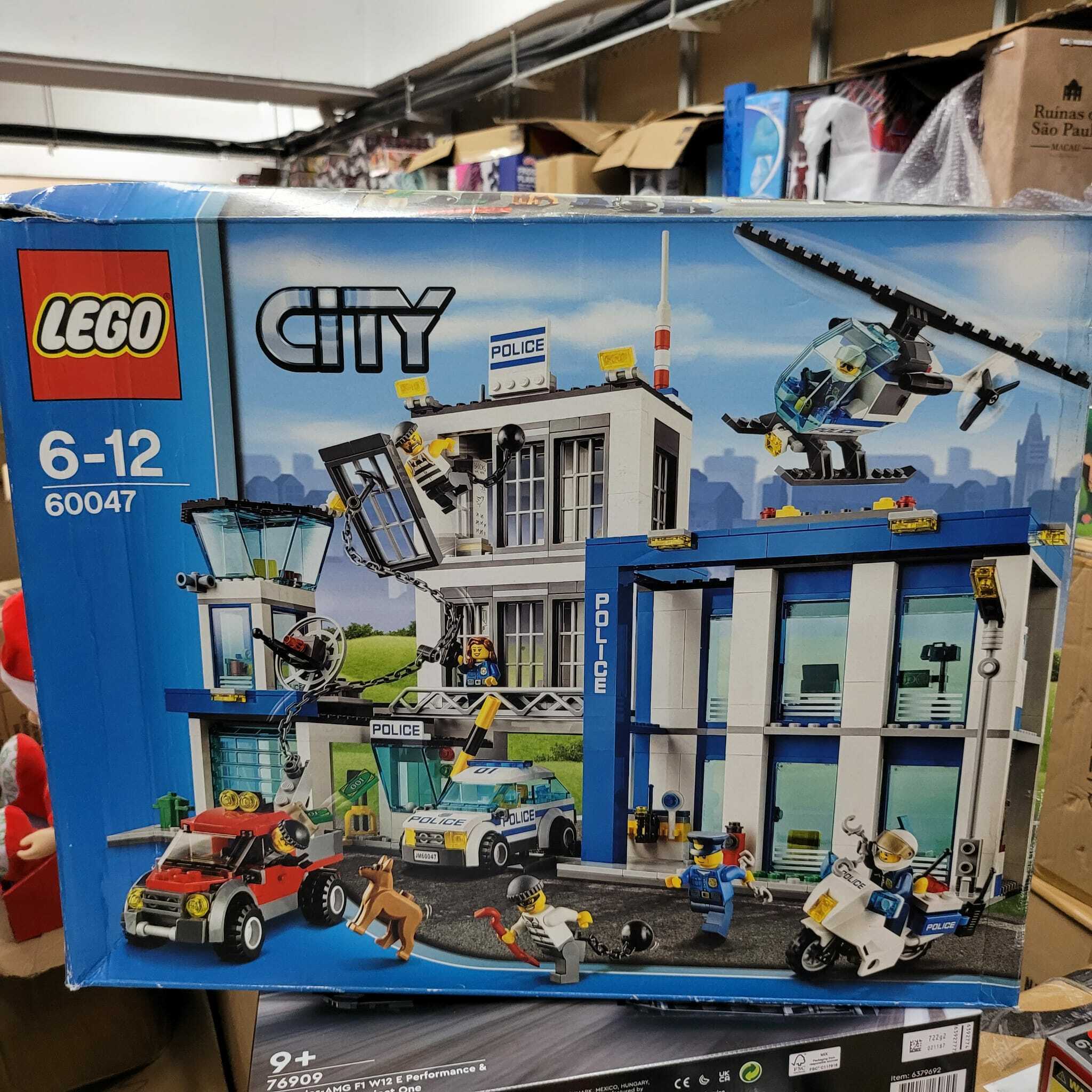 絕版罕有 Lego 60047 警察局 (*外盒有壓紋）