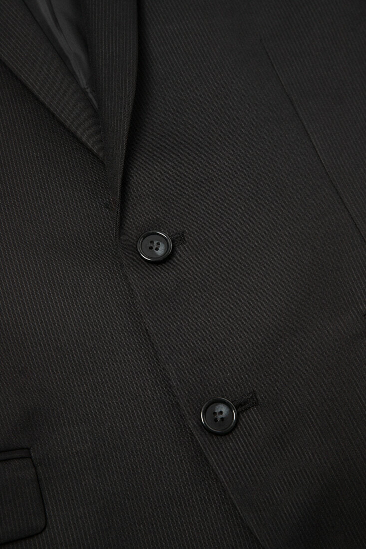 經典時尚黑色男生正裝-直條紋面料02