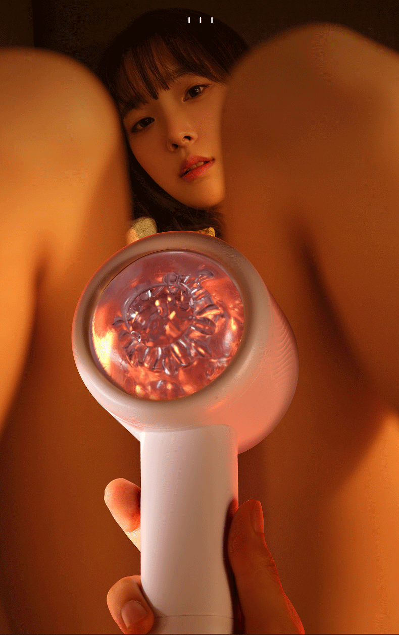 自動吸啜風筒形飛機杯