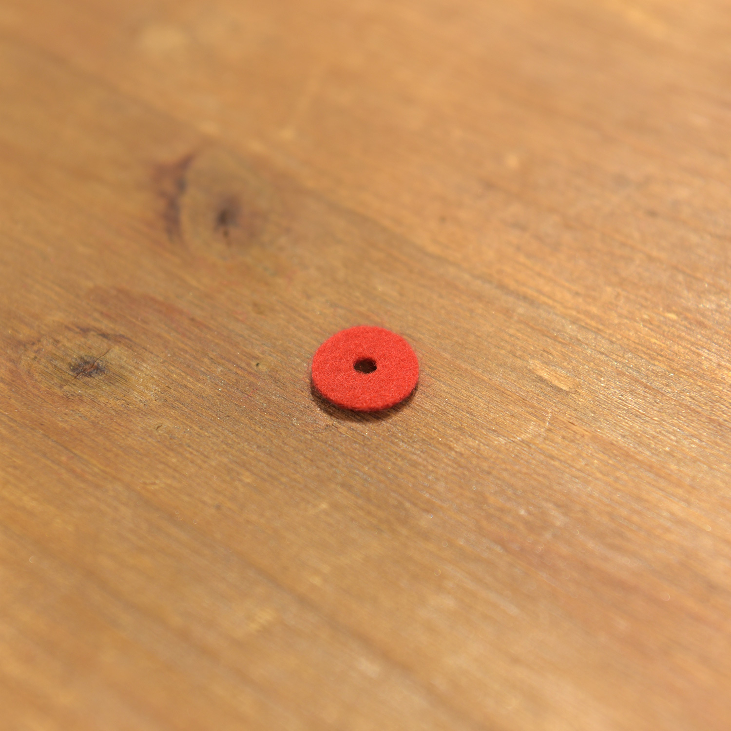 日本進口 渡邊商店 #5732-1.3 中平衡釘襯布 紅 (1包)