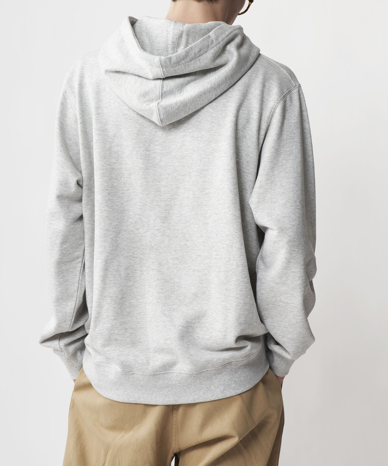 GRAMICCI｜YOSEMITE EMBROIDERED HOODED SWEATSHIRT