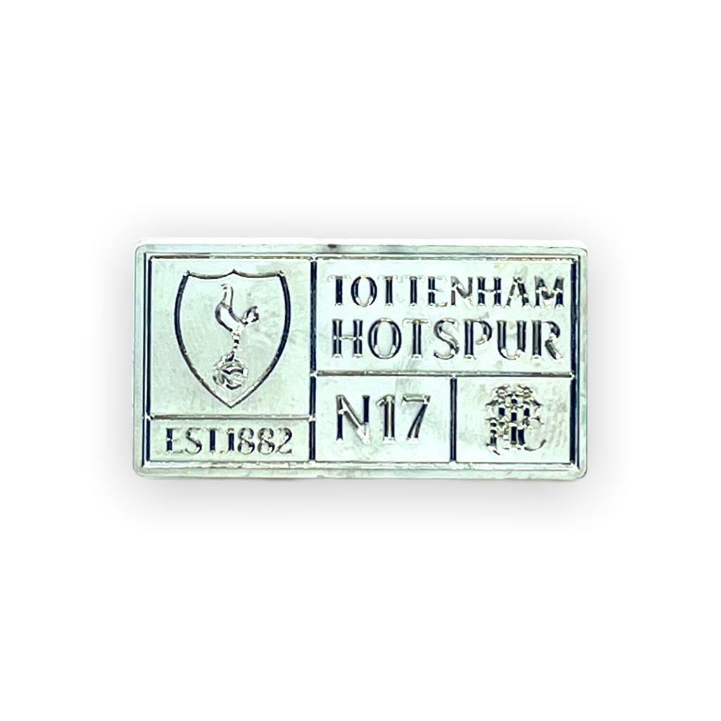 熱刺銀色球場路牌襟章