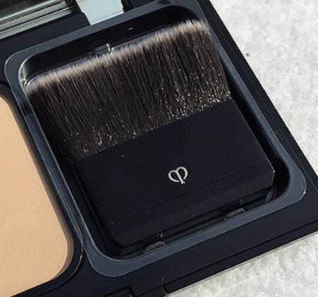 Cle De Peau - 化粧掃 (Brush 粉餅掃)