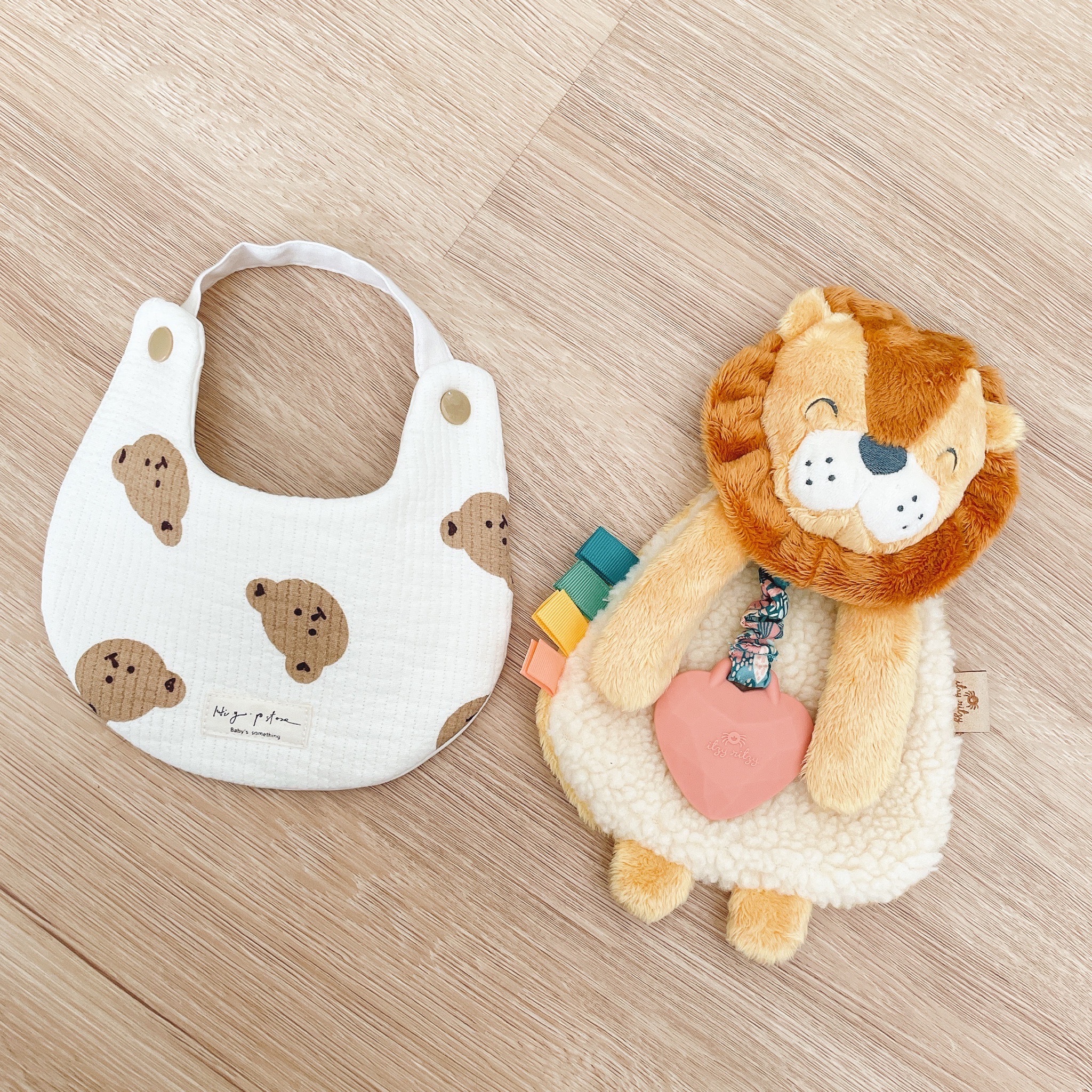 Hi Y.P store-手作圍兜-卡其熊熊