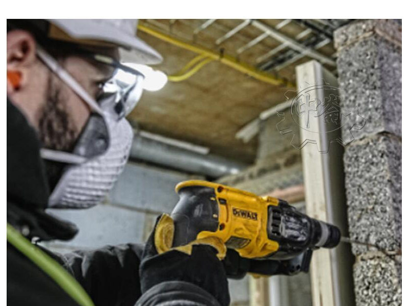 ＊中崙五金【附發票】DEWALT 得偉 插電800W 四溝三用鎚鑽 26mm 免出力電鑽 D25133K