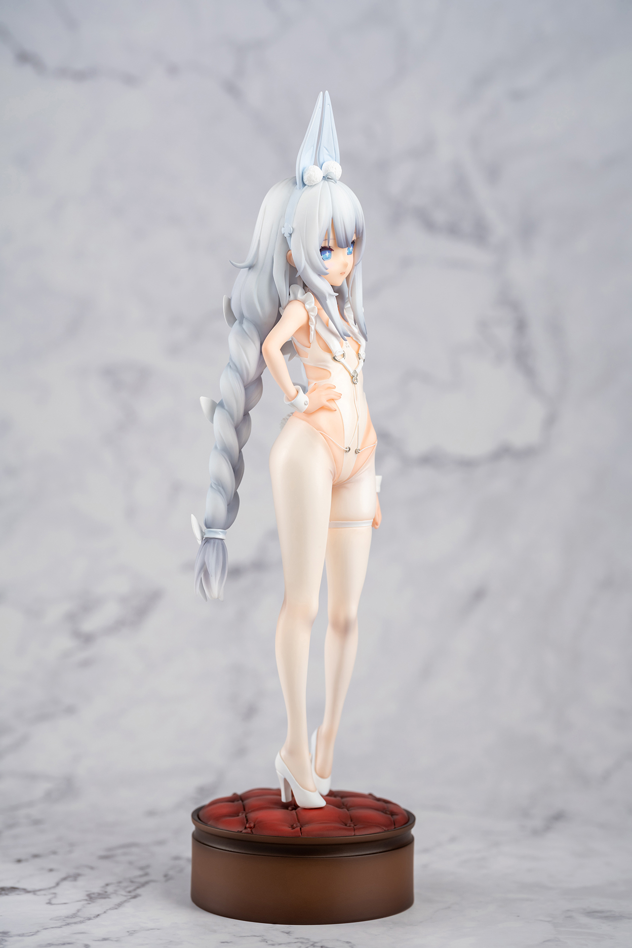 「ACG.GO」「預購」日版  AniGame 惡毒 懶懶的白兔Ver. 碧藍航線 1/6 Figure