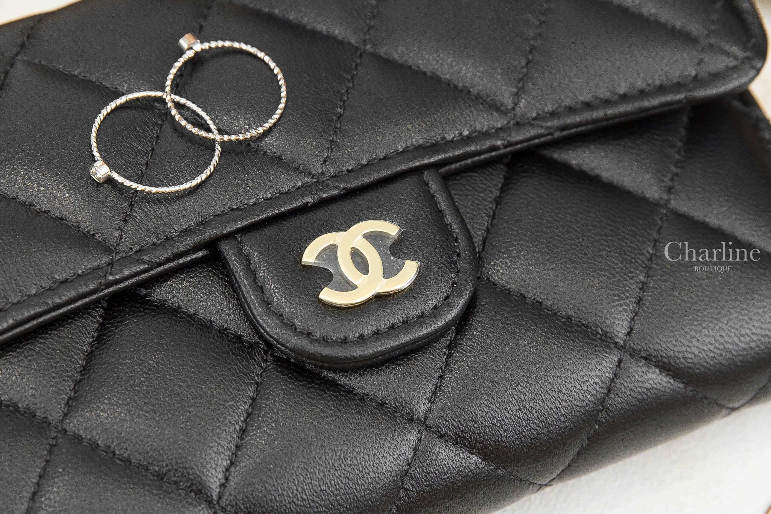 Chanel Medium Flap Wallet 黑色金CC羊皮菱格紋前釦式中夾