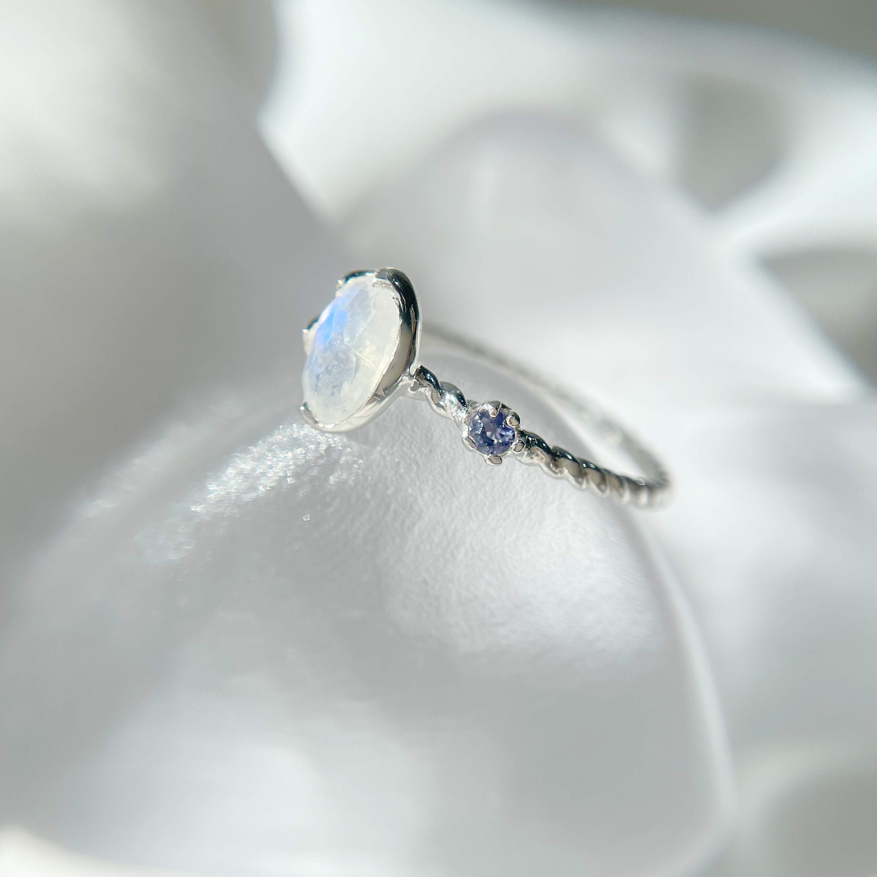 復古oval月光菫青立體麻花戒