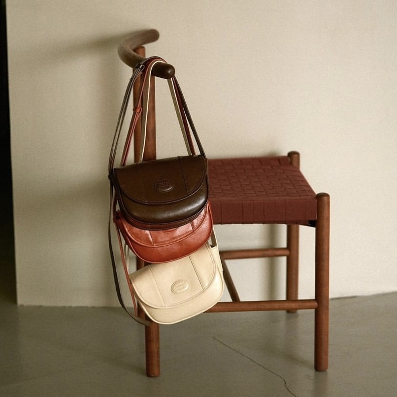 日本未入荷☆Half Moon mini Bag_4colors/monde monde 韓國代購> MONDE MONDE HALF MOON MINI BAG