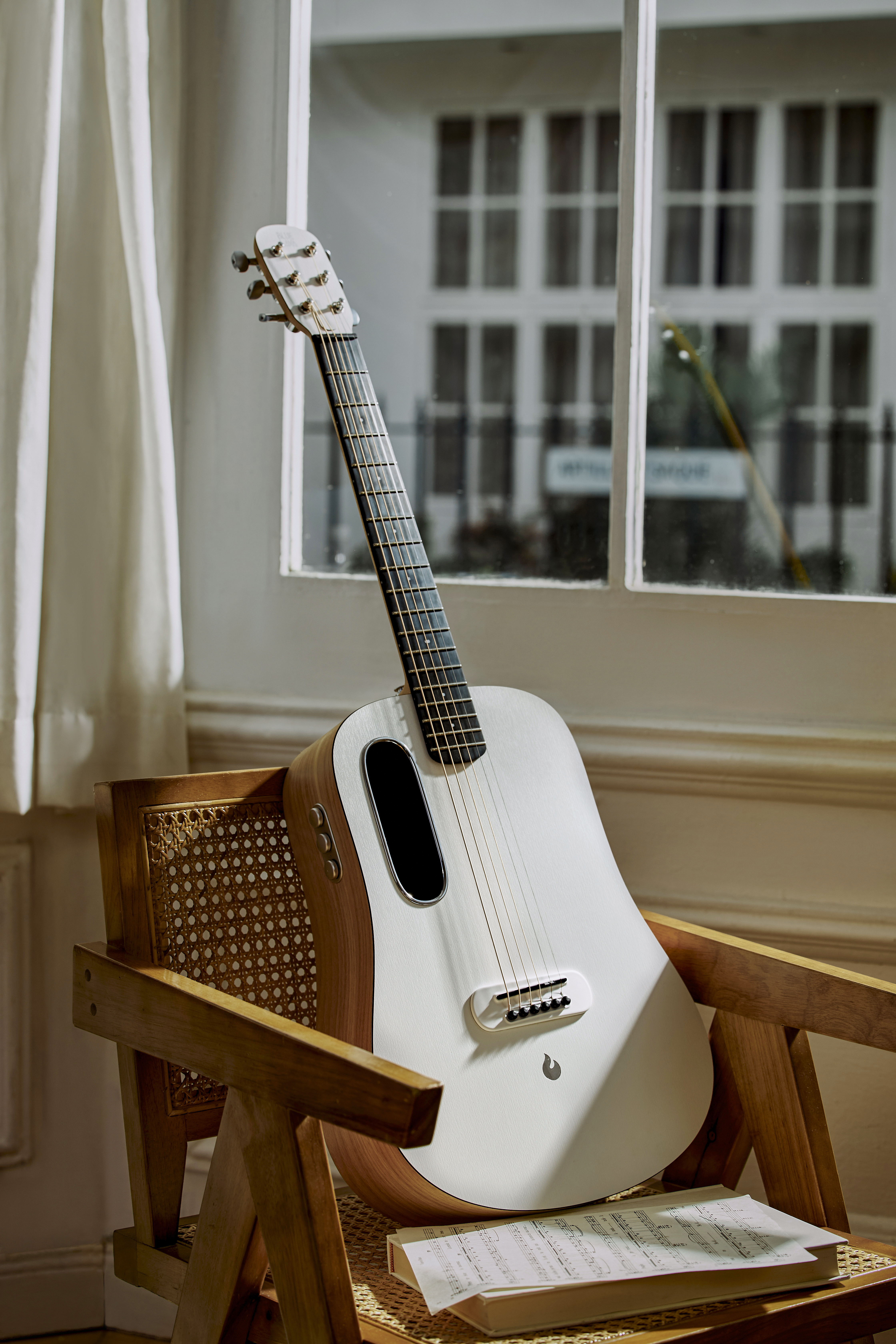 LAVA MUSIC 拿火 LAVA Blue Original 36吋 內建效果 民謠吉他 拿火吉他 第 3 張圖片｜三峽吉他 / Bass