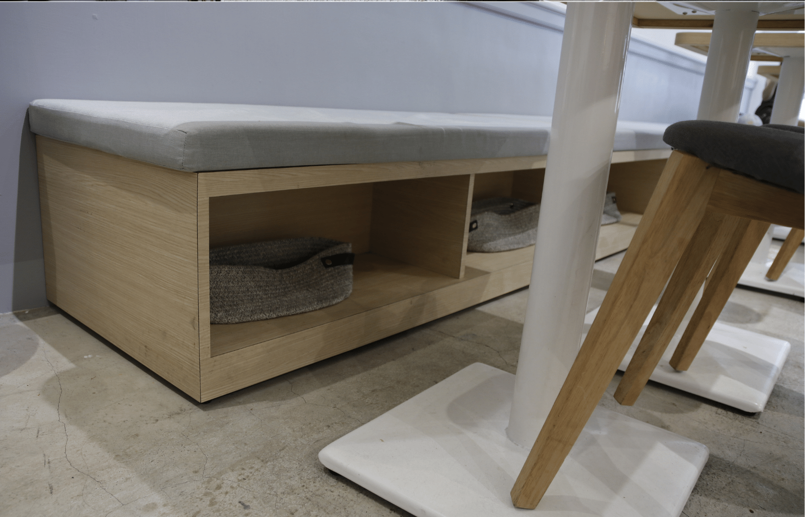 台北大安區寵物友善餐廳become早午餐室內擺設陳列設計