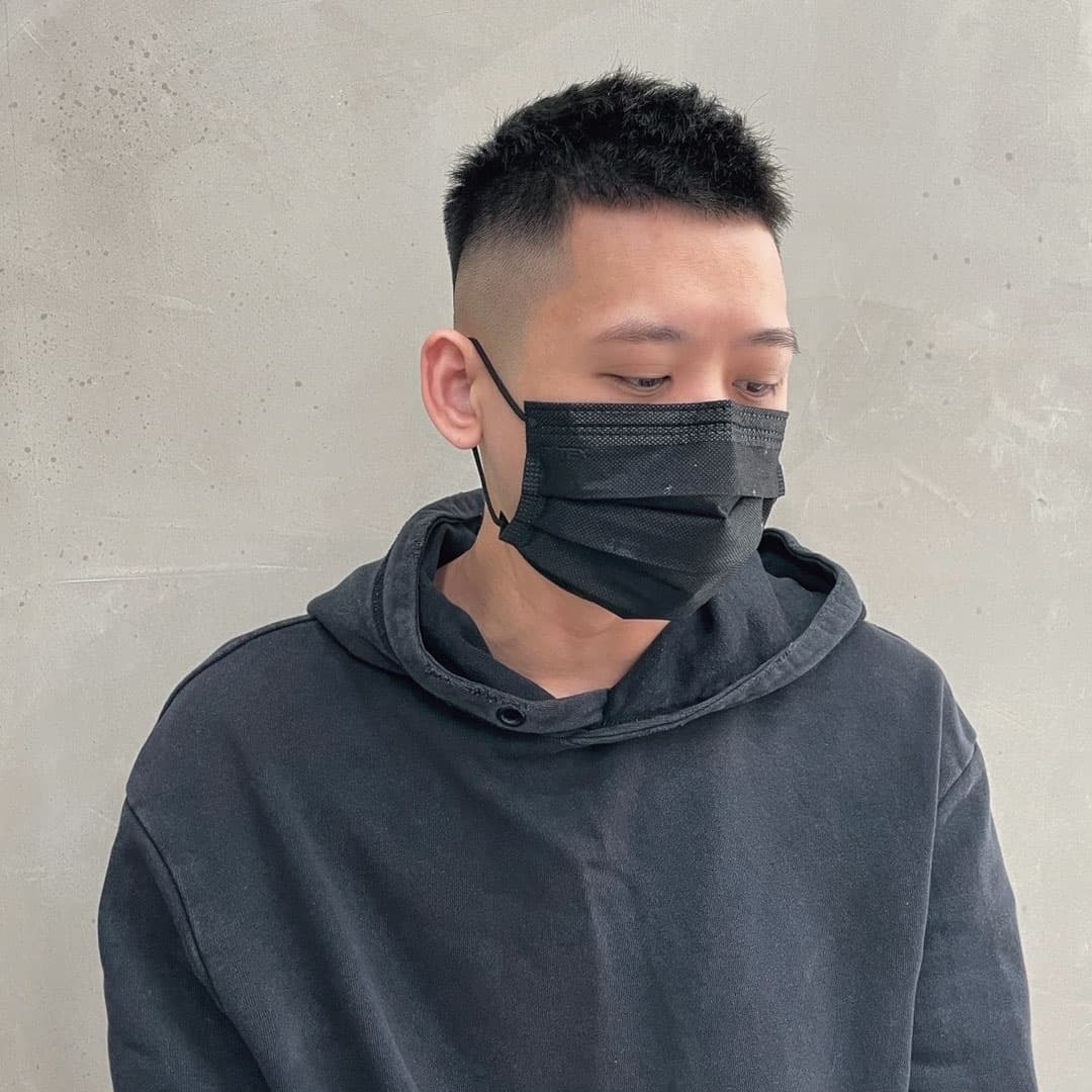 台北髮廊推薦美髮設計師IRIS男生髮型介紹-硬派男寸頭