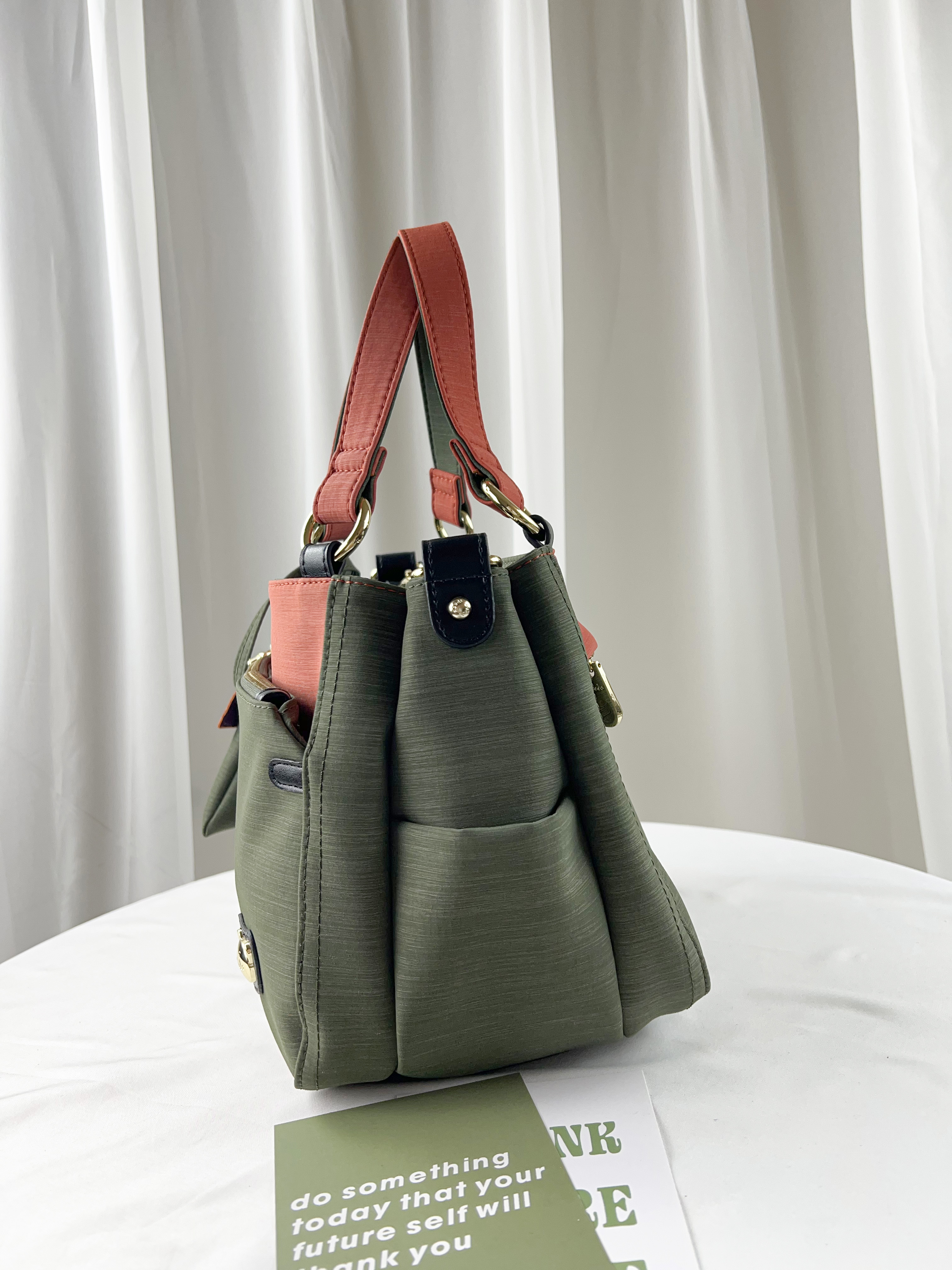 GOODS 橘綠拼色 防潑水手提包 / 側背包 附酒精套+酒精瓶 #2527