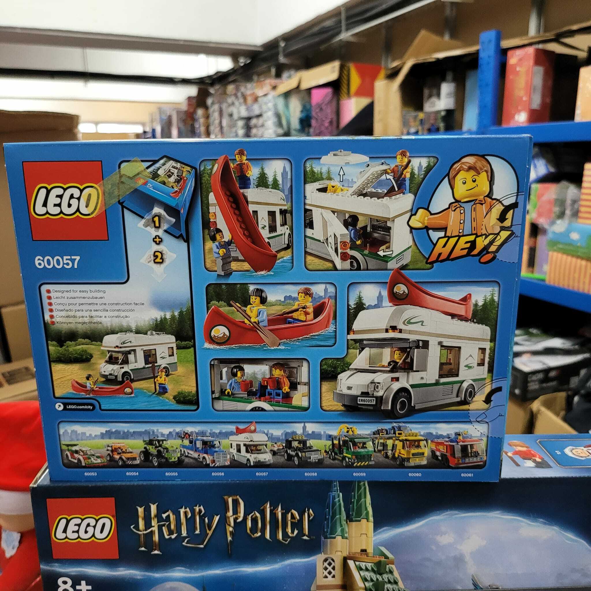 LEGO City 60057: Camper Van