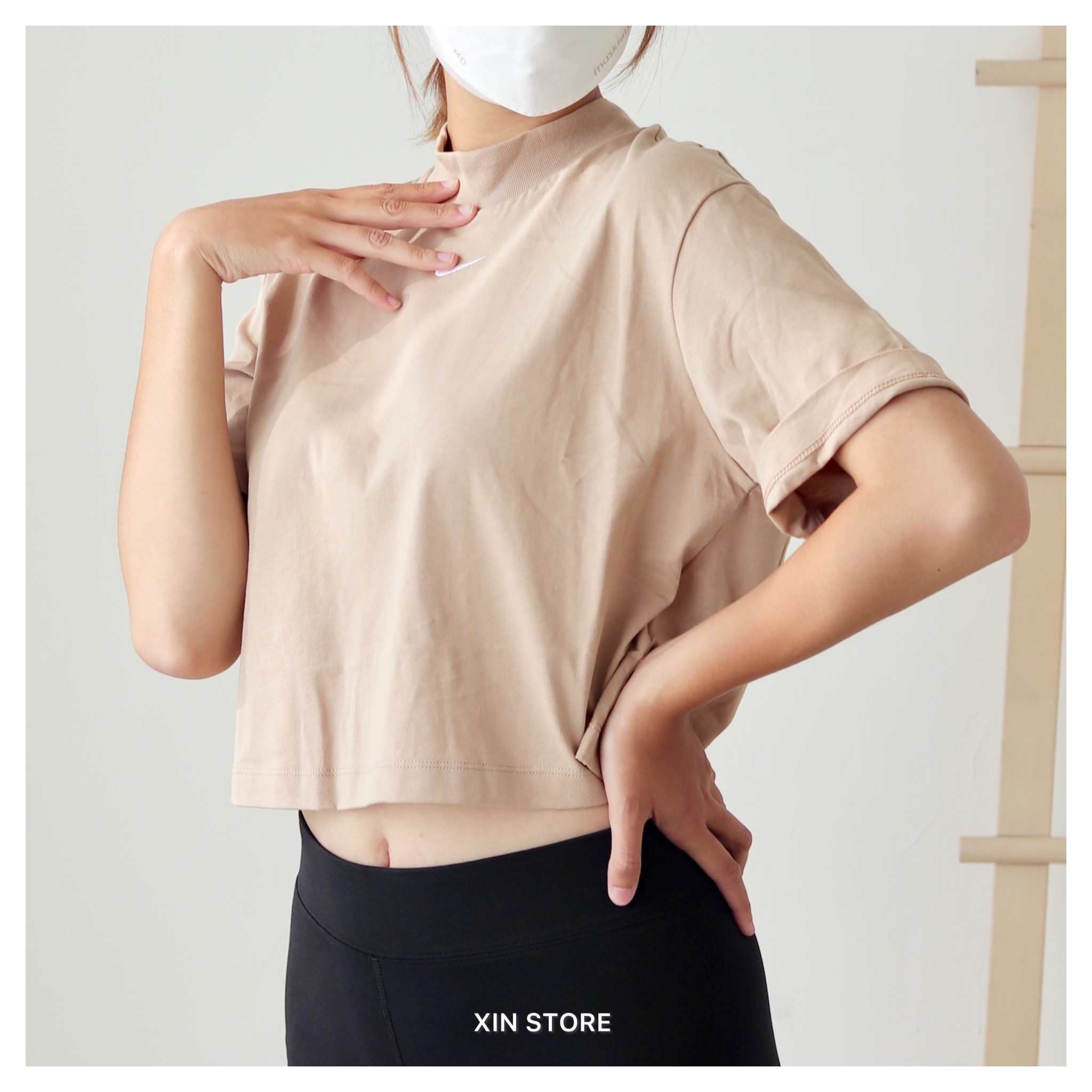 【現貨】Nike Nsw Crop Tee 短袖 小勾 刺繡 小高領 短版 短Tee 白 奶茶