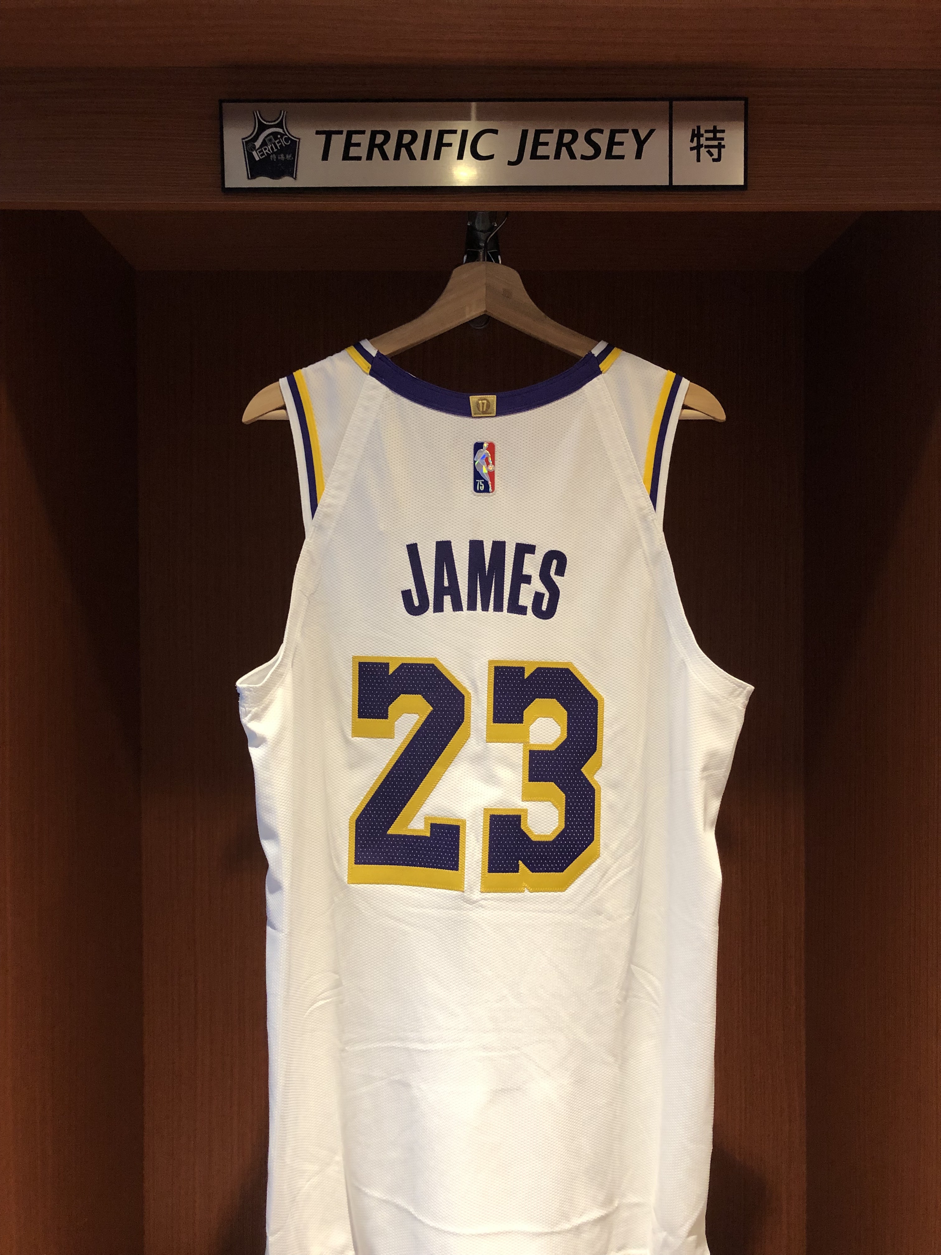 NBA球衣 Lebron James 洛杉磯湖人白 #23 75周年 鑽石標 Association Nike Authentic 球員版 電繡 全新