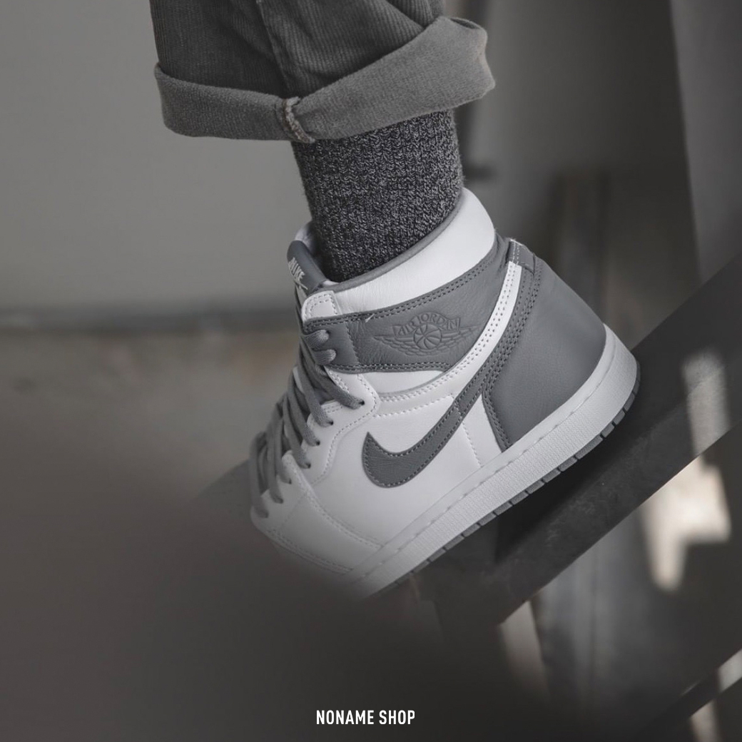 NIKE AIR JORDAN 1 Retro High OG 高筒灰白