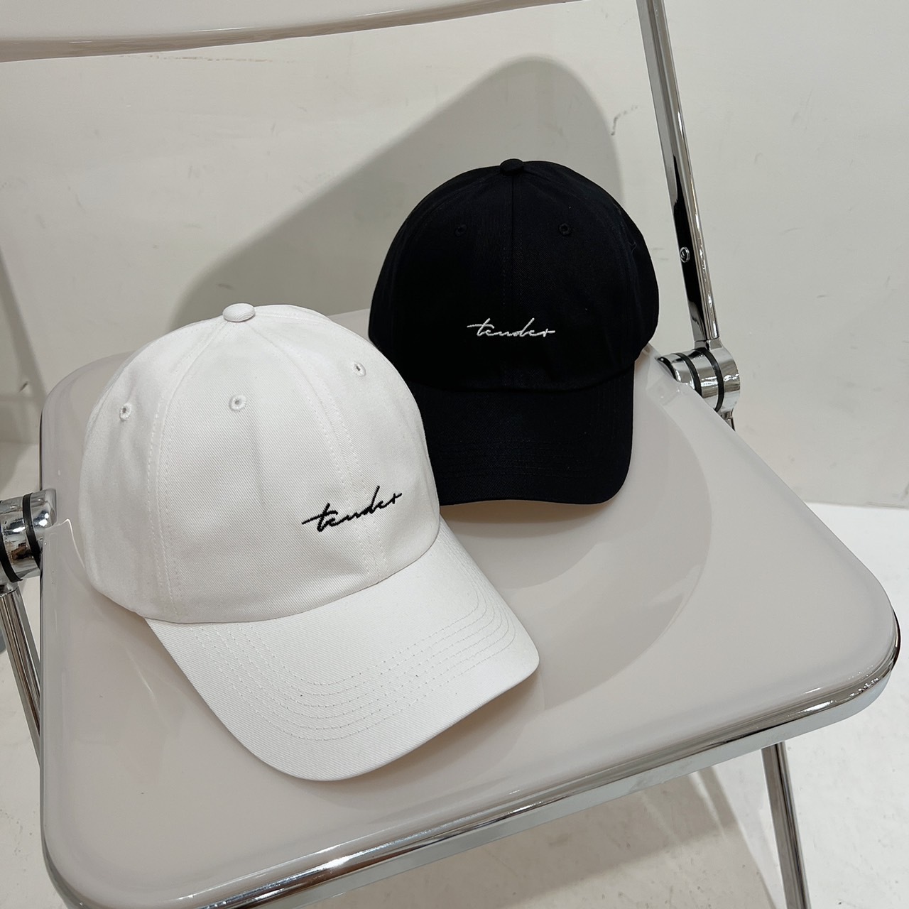 Tem字母草寫老帽/二色