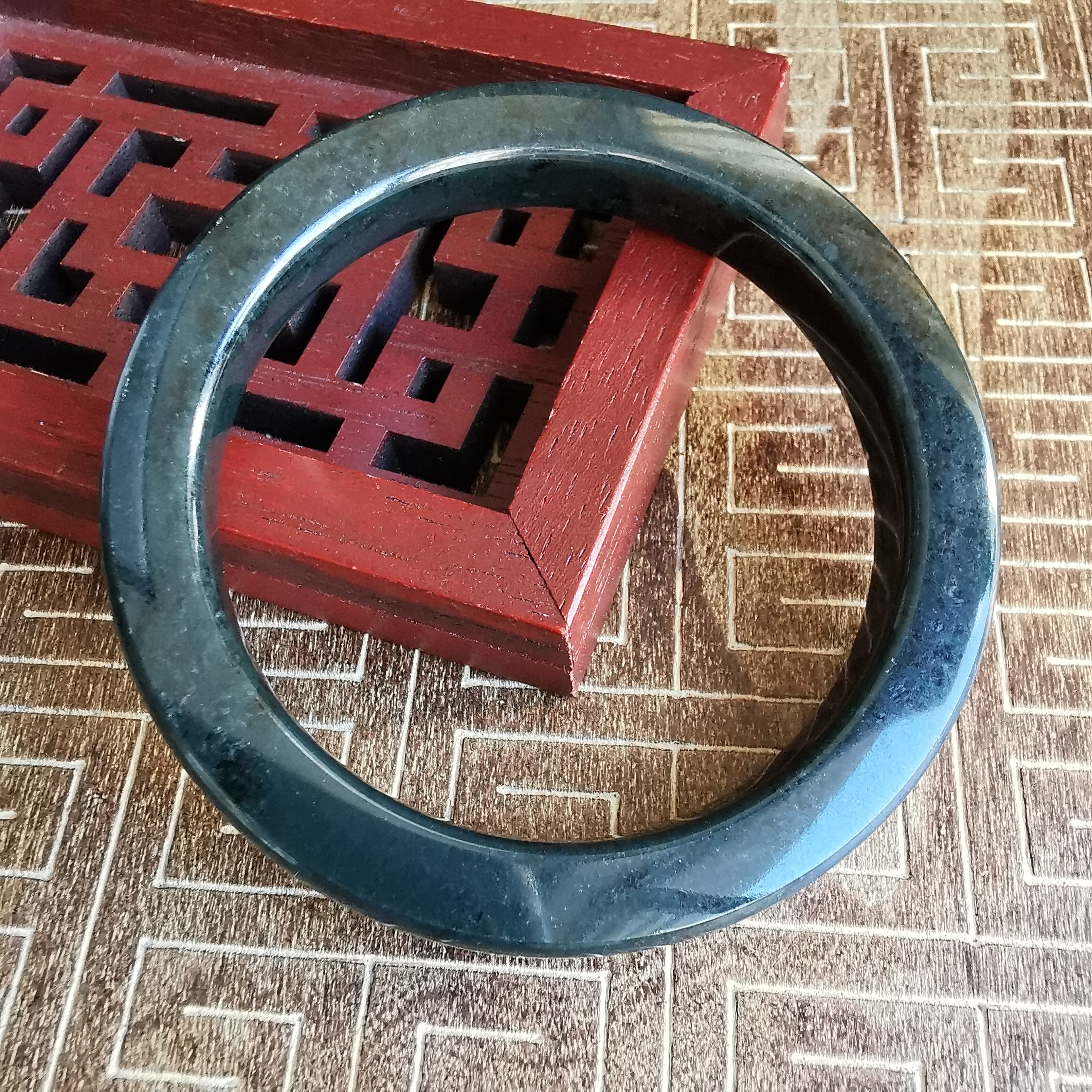 J1986 和田玉塔青方形鐲 55.8mm (54-56)