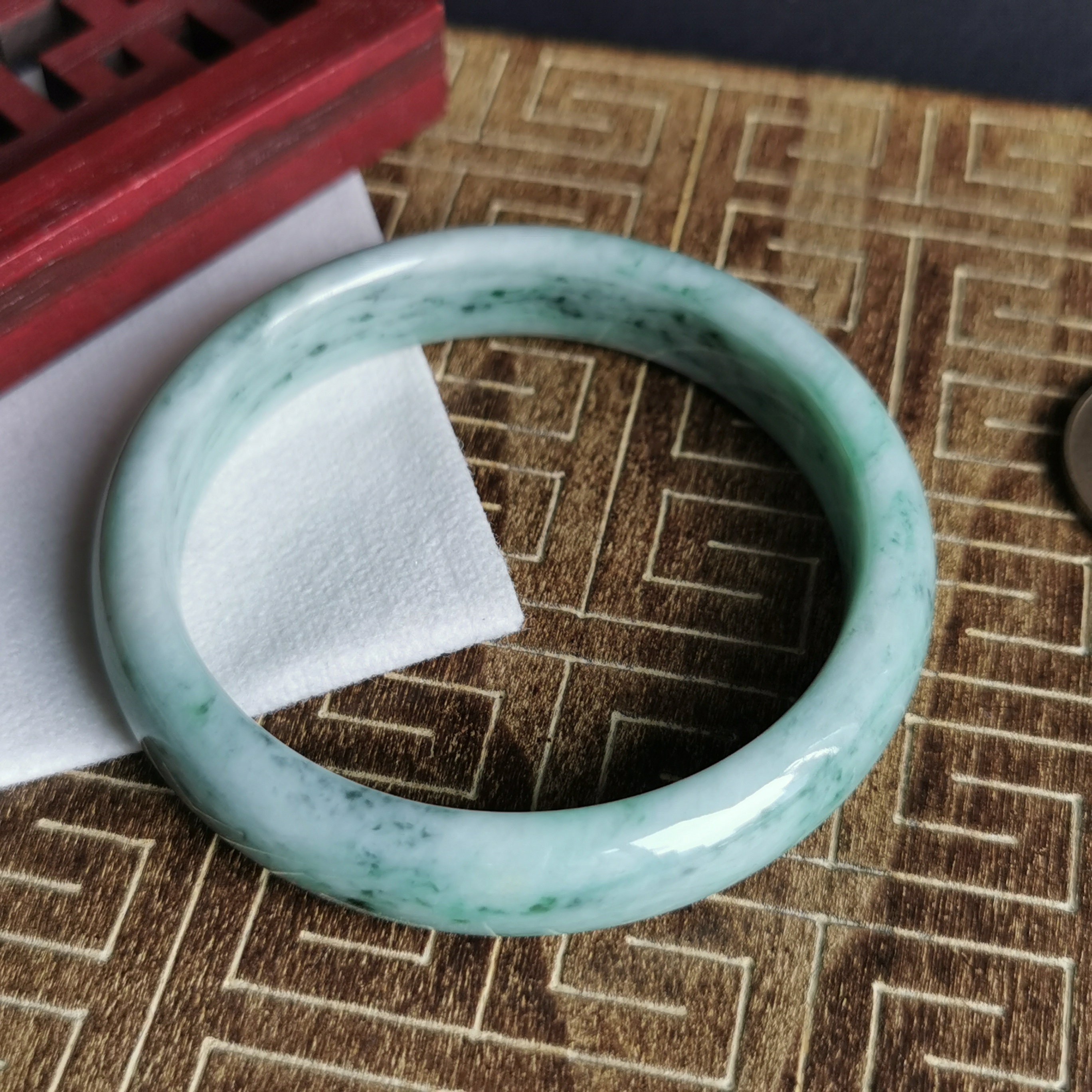 J1988 冰糯飄綠福鐲 55.2mm (54-56)