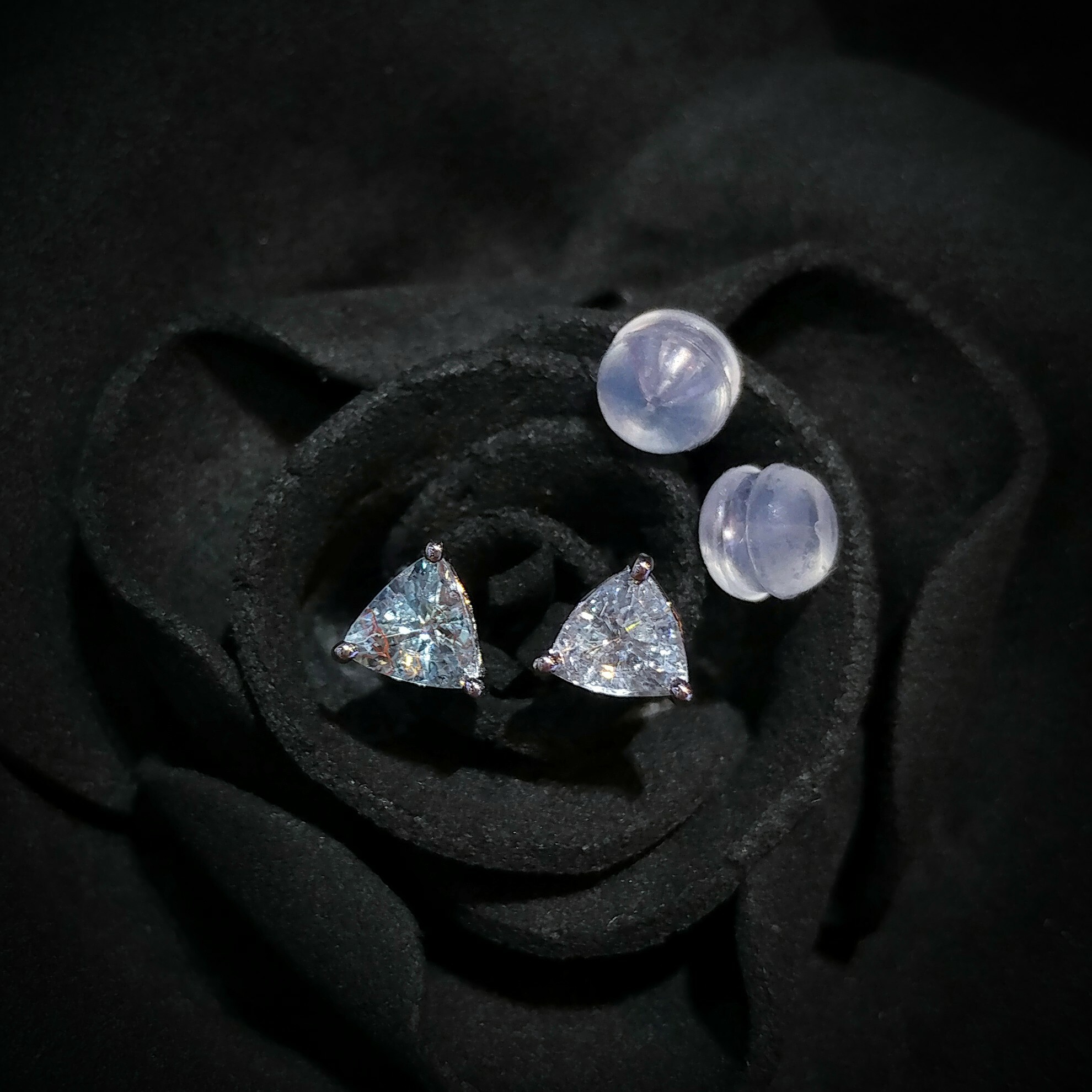 全新18K白金【主石76份帕拉伊巴】耳環