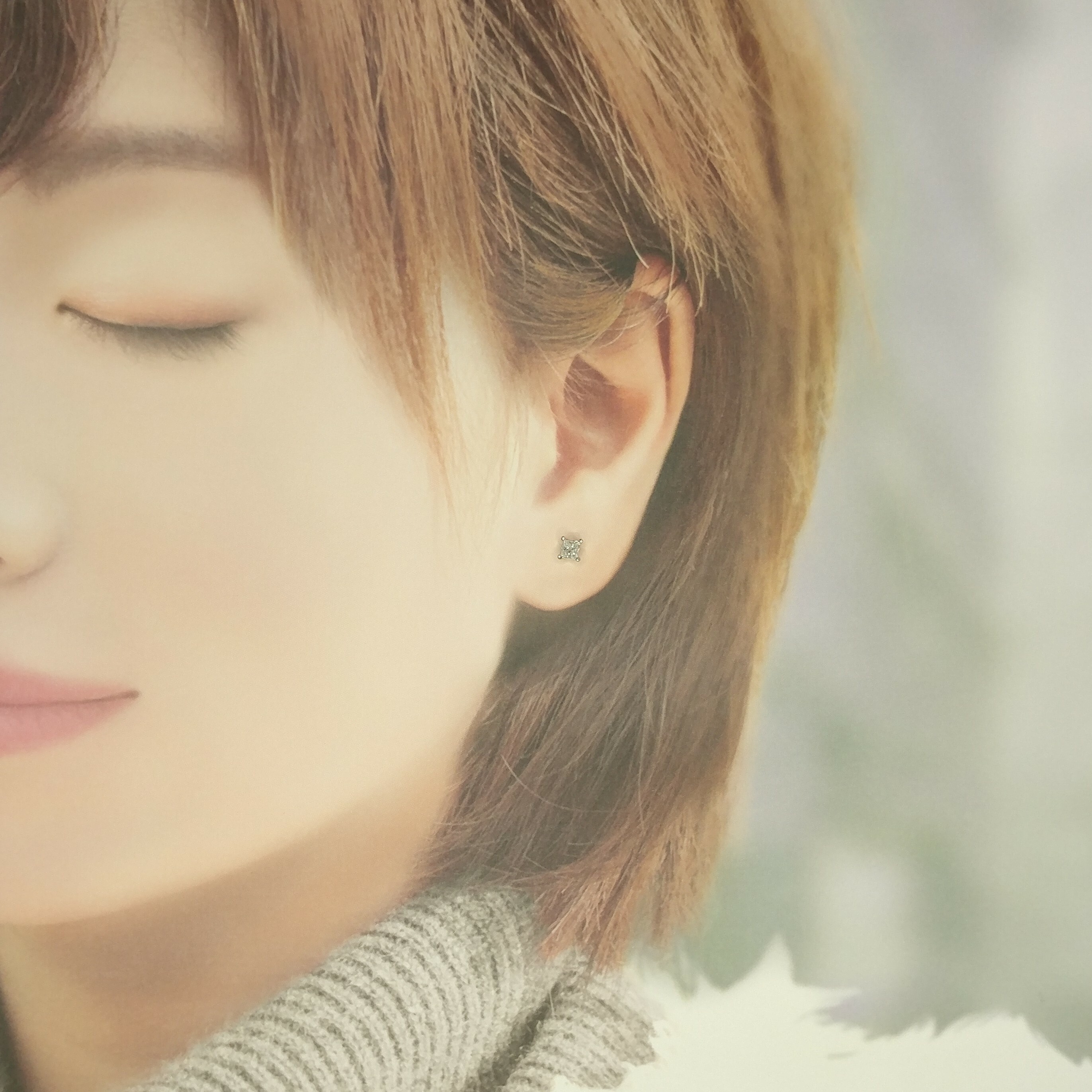 全新18K白金【主石69份方形鑽石】4爪耳環