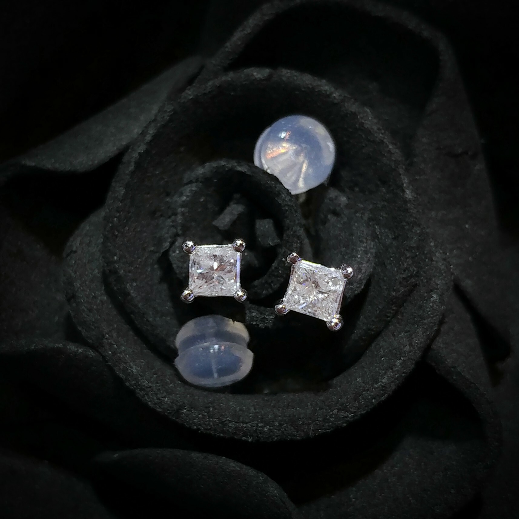 全新18K白金【主石38份方形鑽石】4爪耳環