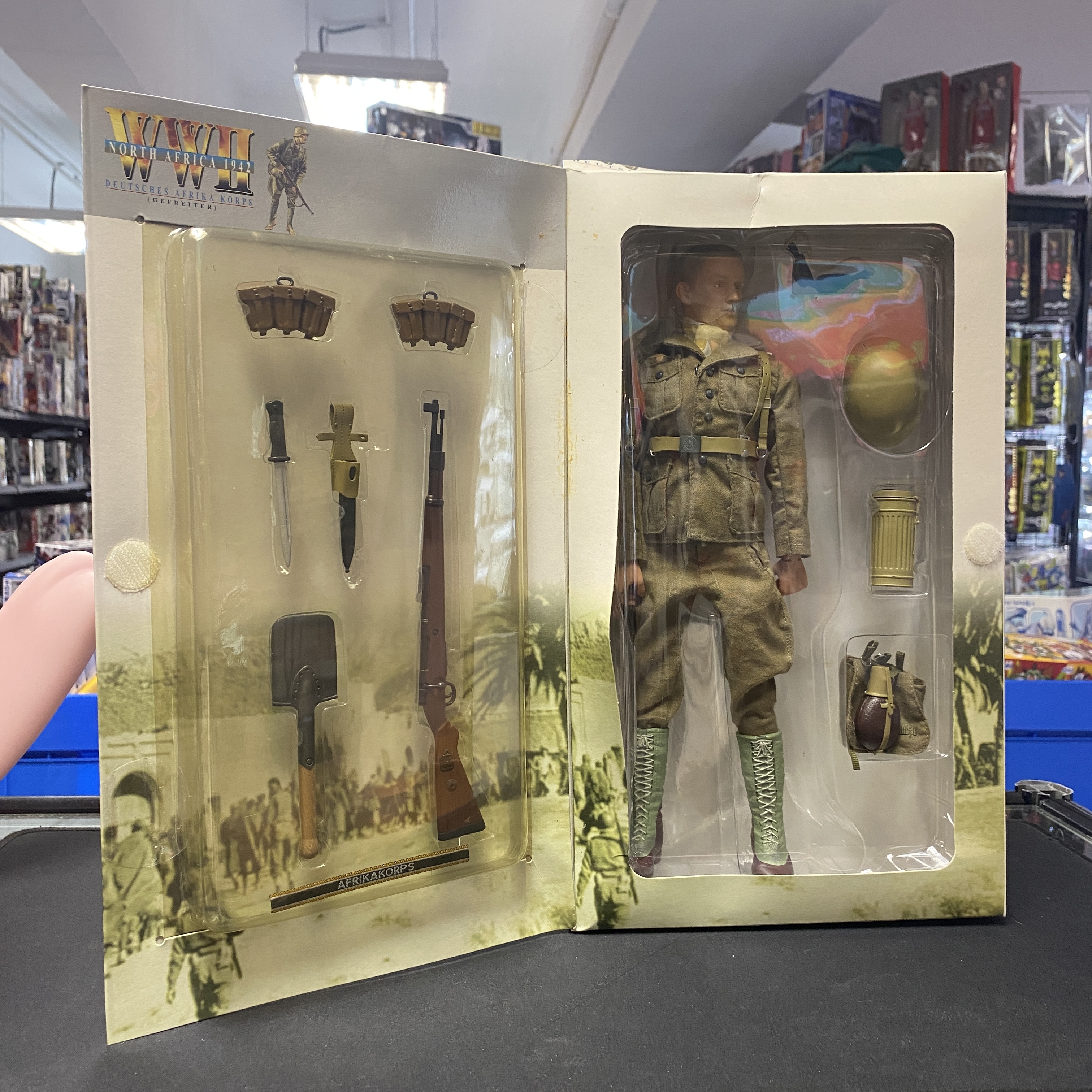 威龍 Dragon Action Figure 70100 WWII North Africa 1942 DEUTSCHES AFRIKA KORPS (GEFEITER) Reinhardt