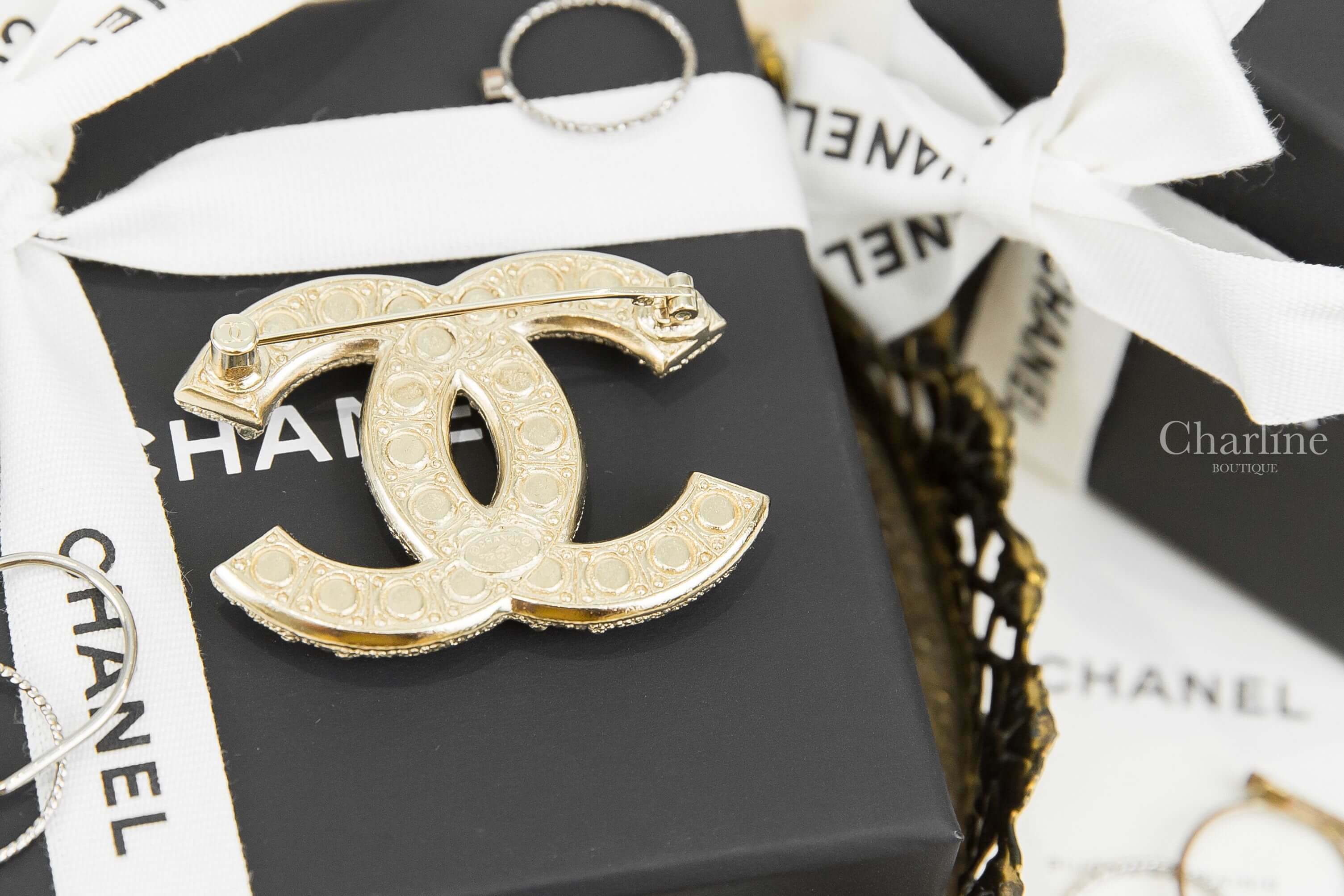 Chanel Brooch 金色大小珍珠水鑽CC別針-Charline Boutique 精品代購